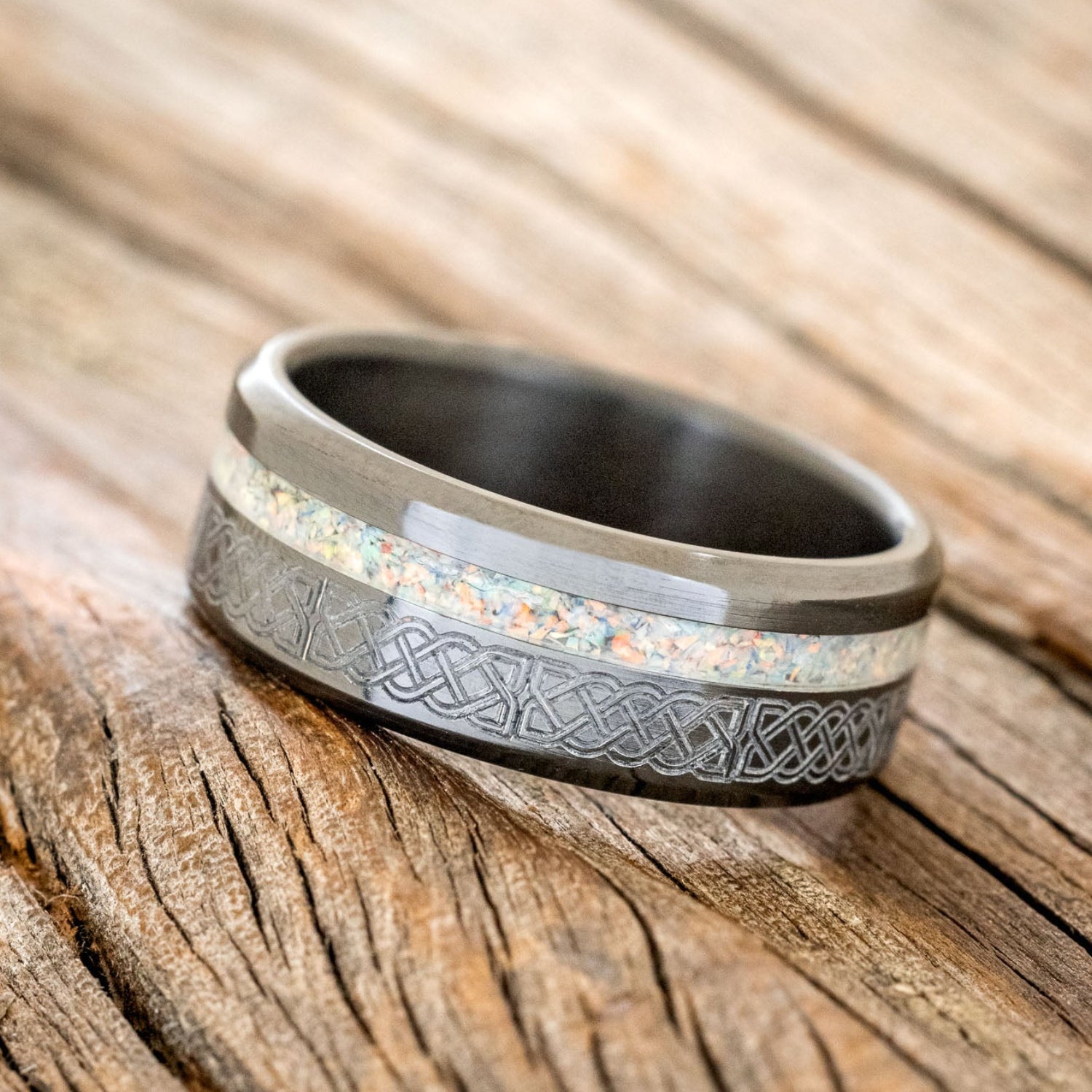"VERTIGO" - CELTIC SAILOR'S KNOT ENGRAVED WITH FIRE & ICE OPAL WEDDING RING-5