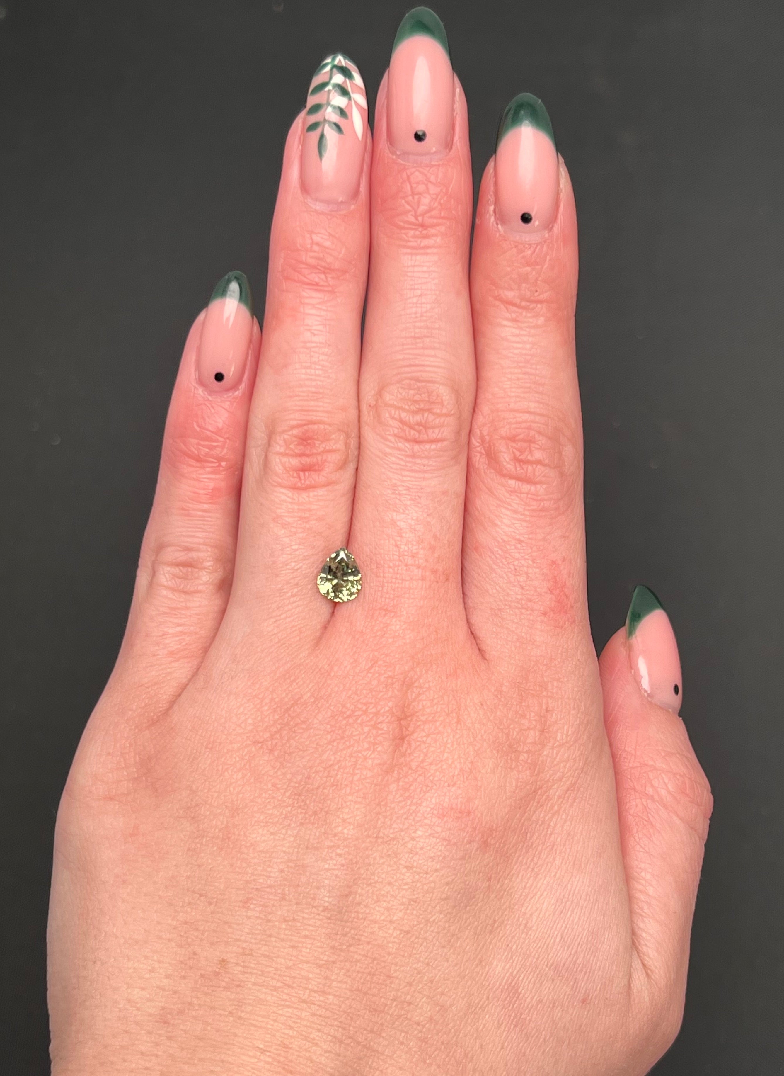 "EVORA" - PEAR-SHAPED DEMANTOID GARNET-7