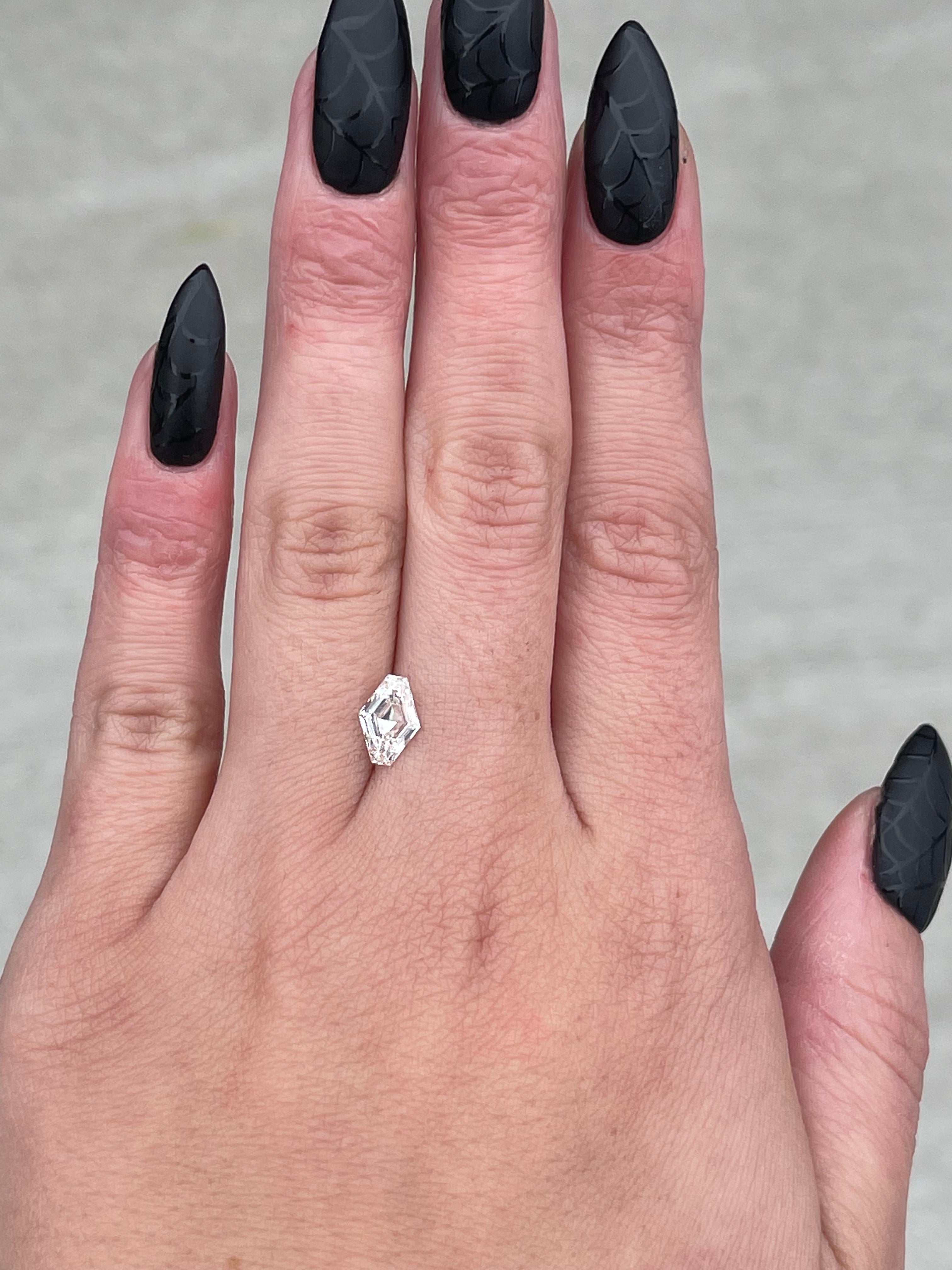 "KATARINA" - VVS2 GIA CERTIFIED DIAMOND - LOZENGE CUT-7