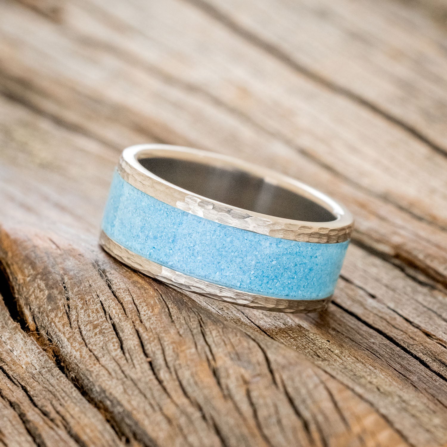 "KALDER" - TURQUOISE WEDDING BAND WITH HAMMERED FINISH-2