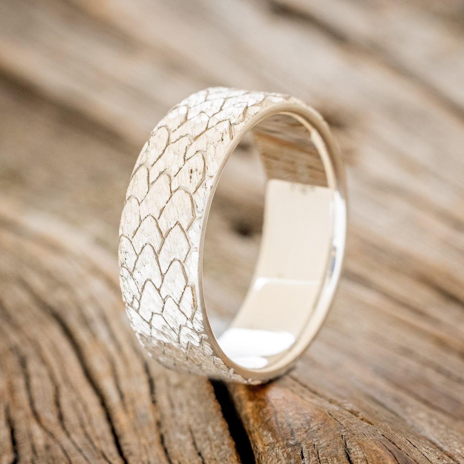 "ECHO" - HAMMERED CUSTOM EMBOSSED DRAGON SCALE WEDDING RING-5