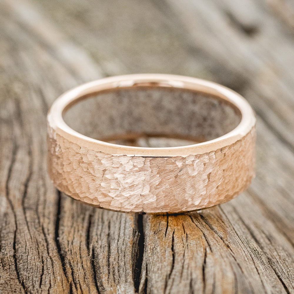 HAMMERED ANTLER LINED WEDDING RING-18