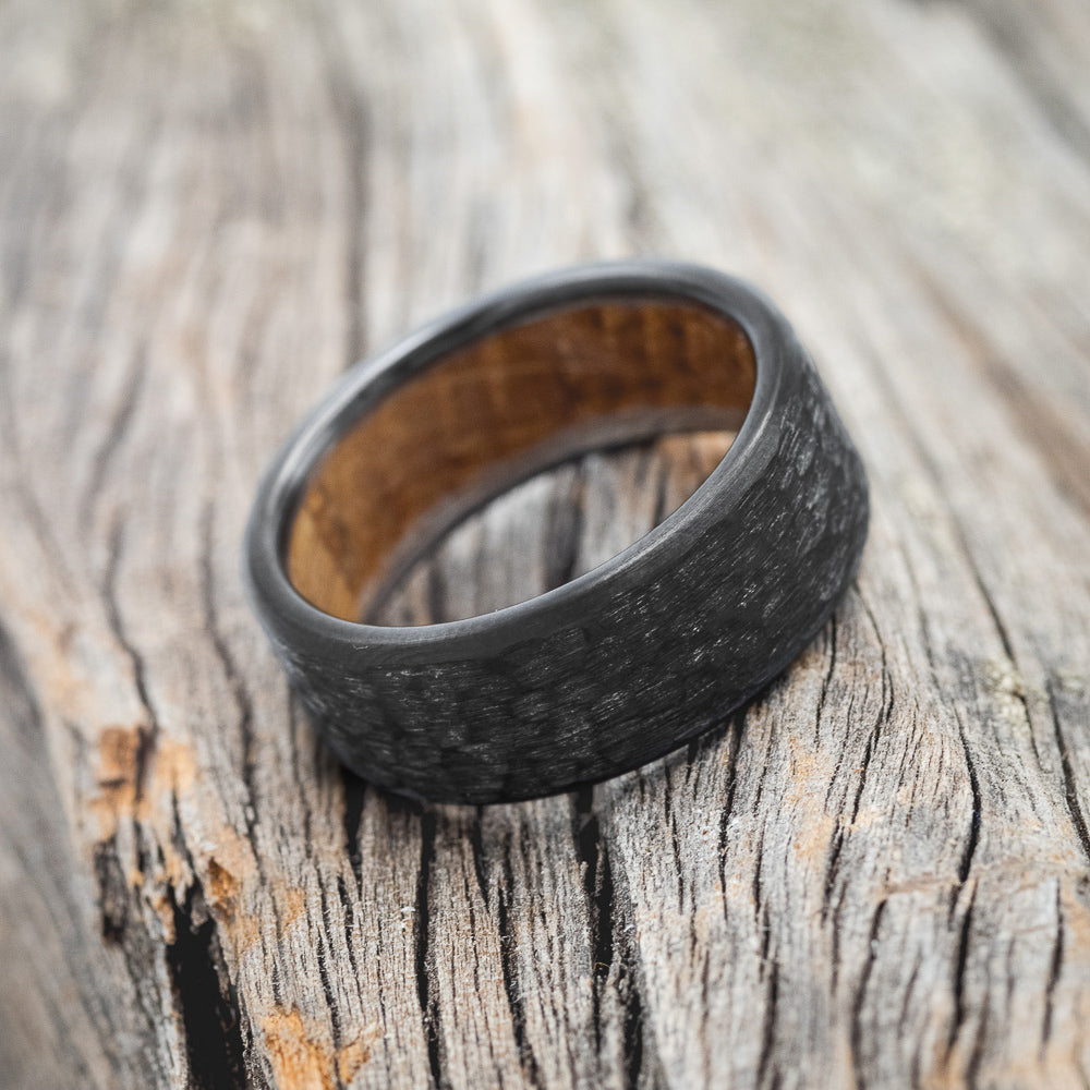 HAMMERED WEDDING BAND WITH WHISKEY BARREL LINING-11
