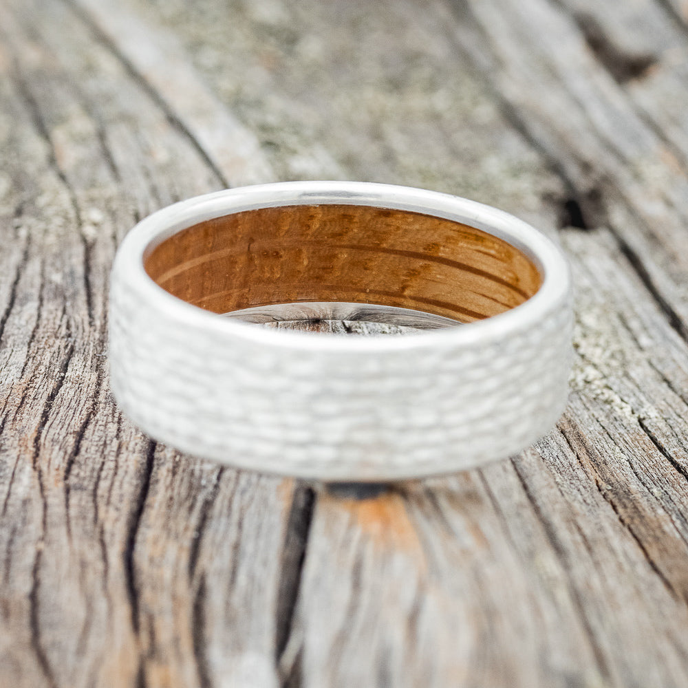 HAMMERED WEDDING BAND WITH WHISKEY BARREL LINING-22