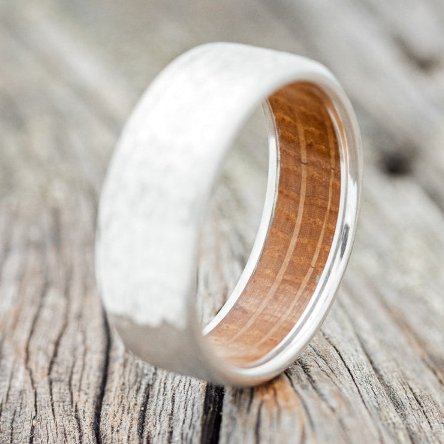 HAMMERED WEDDING BAND WITH WHISKEY BARREL LINING-16
