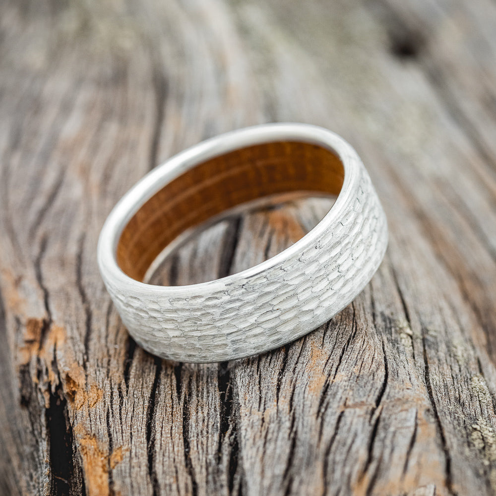 HAMMERED WEDDING BAND WITH WHISKEY BARREL LINING-19