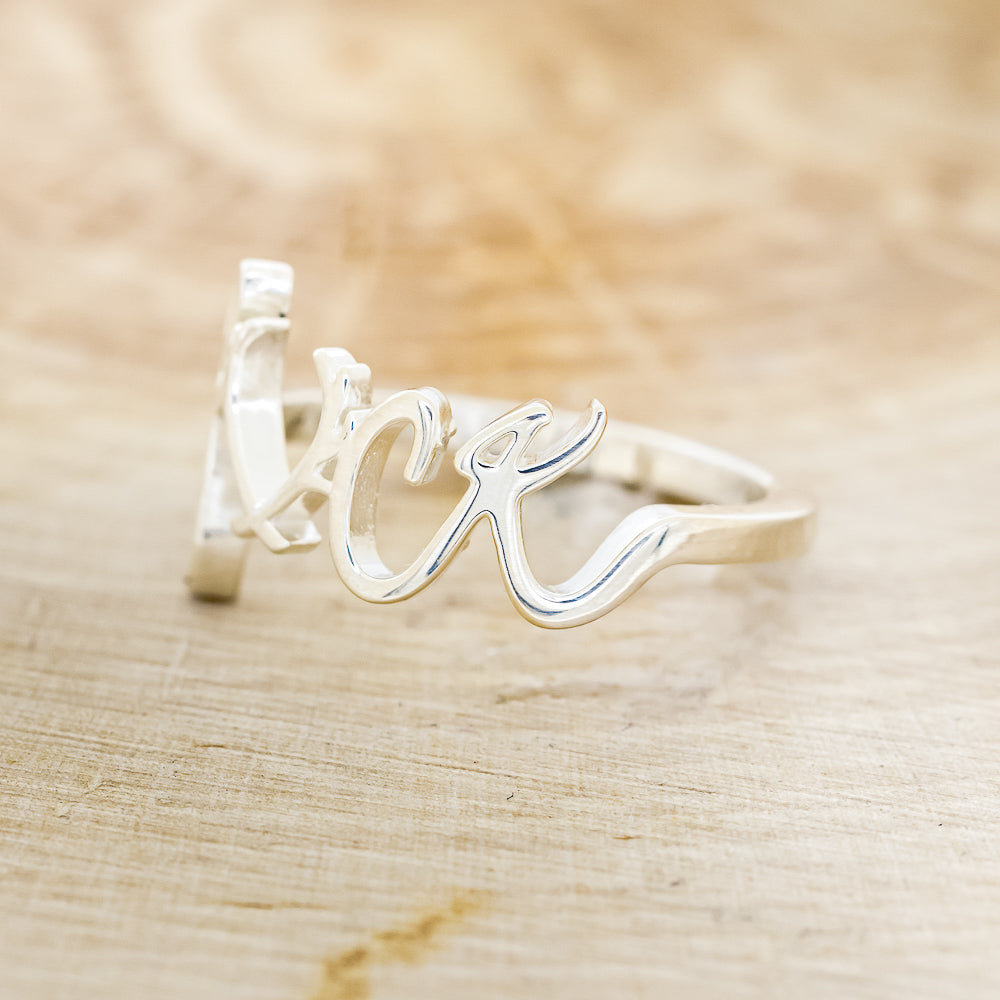 "EFFIE" - SCRIPT-STYLE BREAST CANCER AWARENESS RING-4