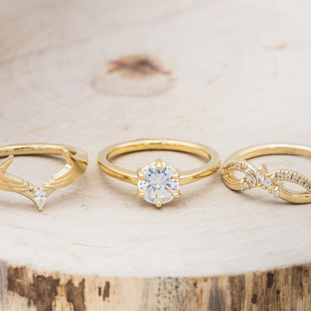 CLADDAGH BRIDAL SUITE - ROUND CUT MOISSANITE SOLITAIRE ENGAGEMENT RING WITH DIAMOND ACCENTS TRACER & CLADDAGH TRACER-6