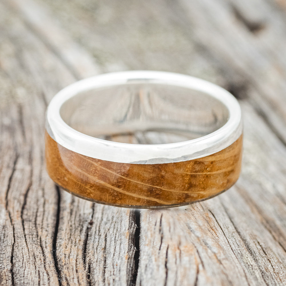 "EZRA" - WHISKEY BARREL OAK WEDDING BAND-8