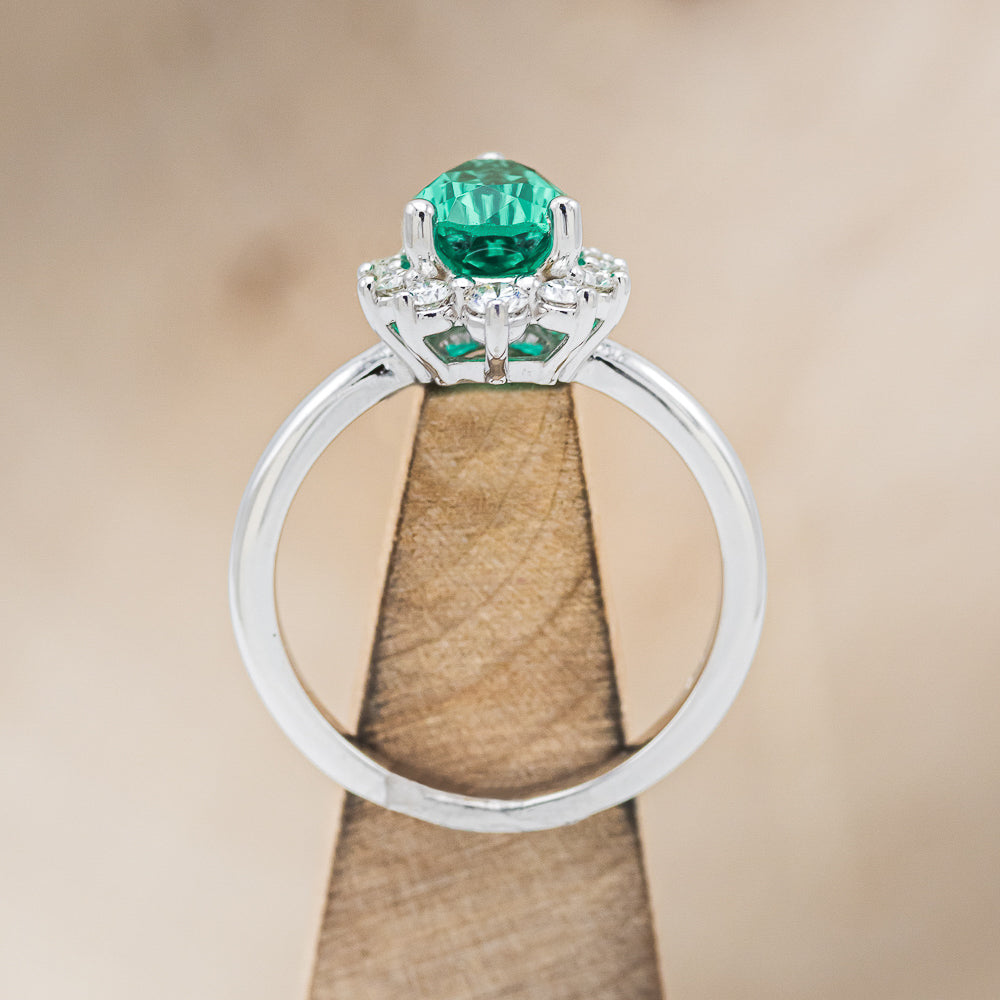 "LAVERNA" - PEAR-SHAPED LAB-GROWN EMERALD ENGAGEMENT RING WITH DIAMOND HALO-12