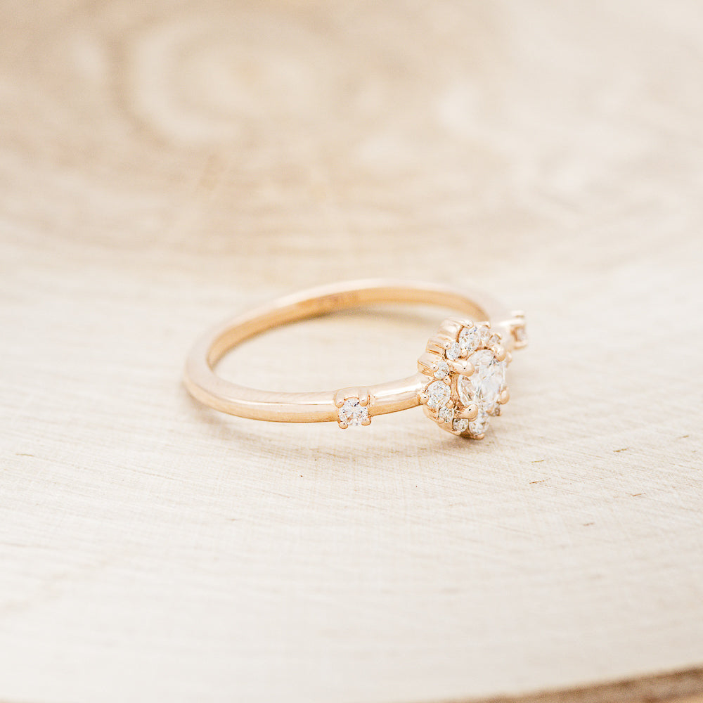 "STARLA" - ROUND CUT DIAMOND ENGAGEMENT RING WITH STARBURST DIAMOND HALO-2