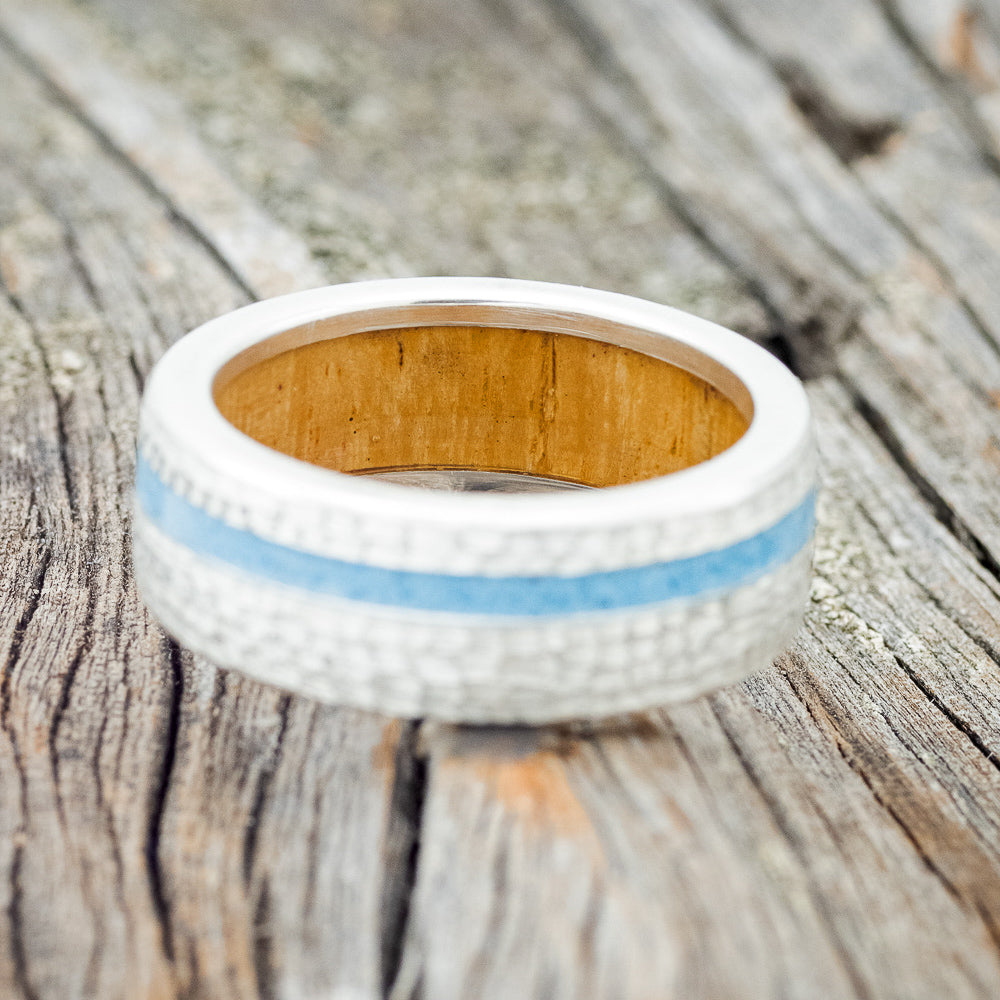 "VERTIGO" - TURQUOISE INLAY WEDDING RING FEATURING A WHISKEY BARREL LINING & HAMMERED BAND-8