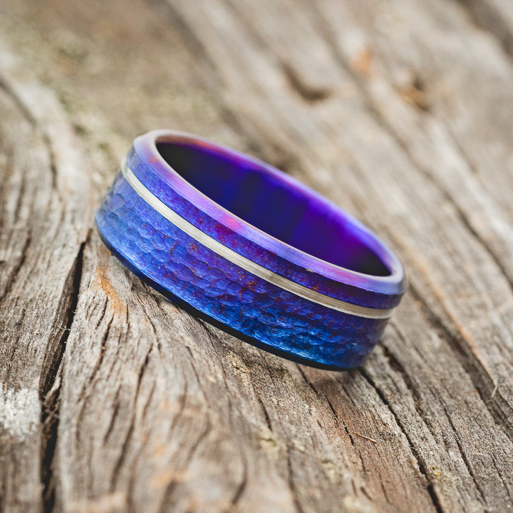 FIRE-TREATED & HAMMERED TITANIUM WEDDING BAND WITH AN OFFSET GROOVE-2