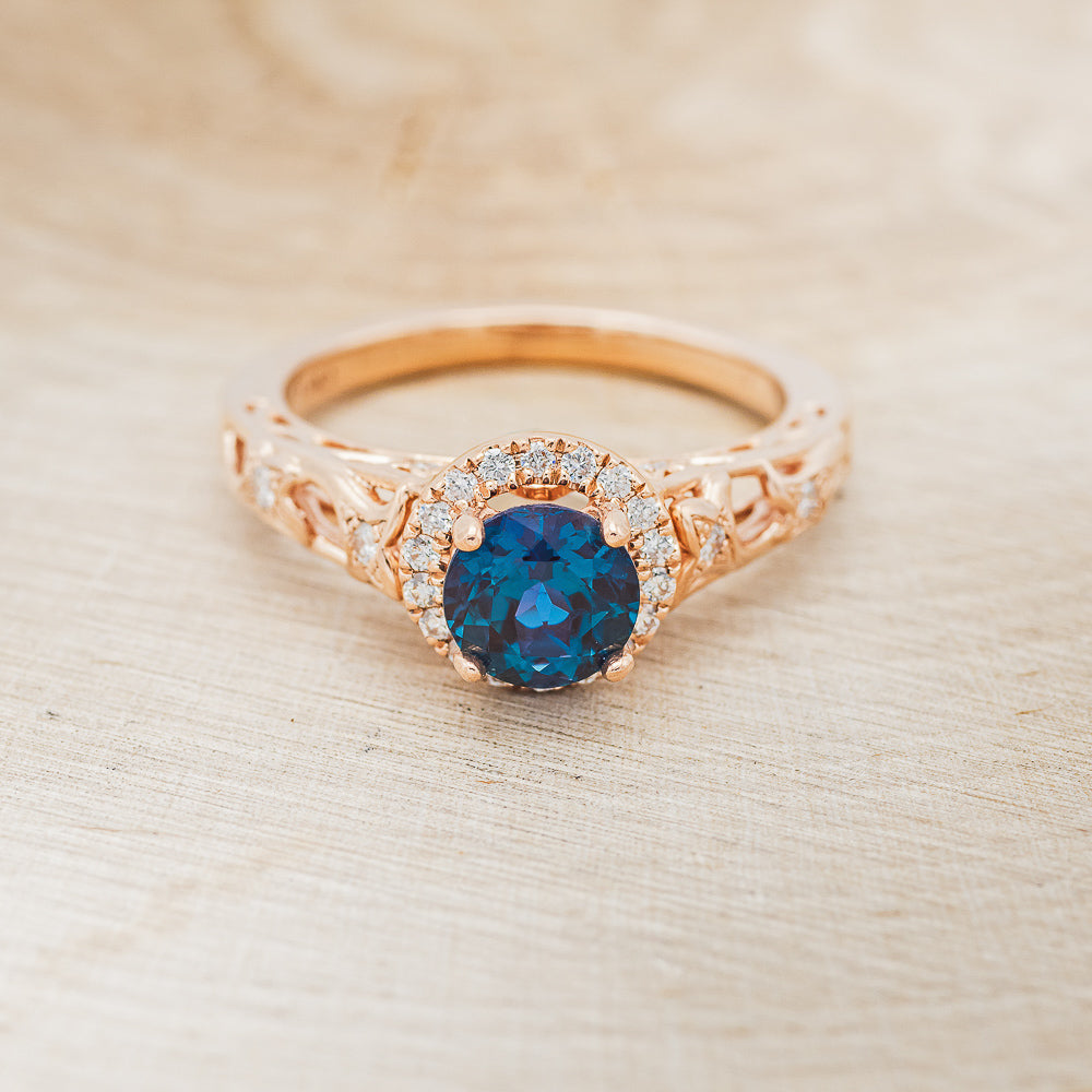 "FAYE" - ROUND CUT LAB-GROWN ALEXANDRITE ENGAGEMENT RING WITH DIAMOND HALO & ACCENTS-4