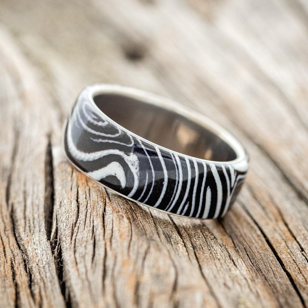 "HAVEN" - BLACK & WHITE WAVE WEDDING BAND-2
