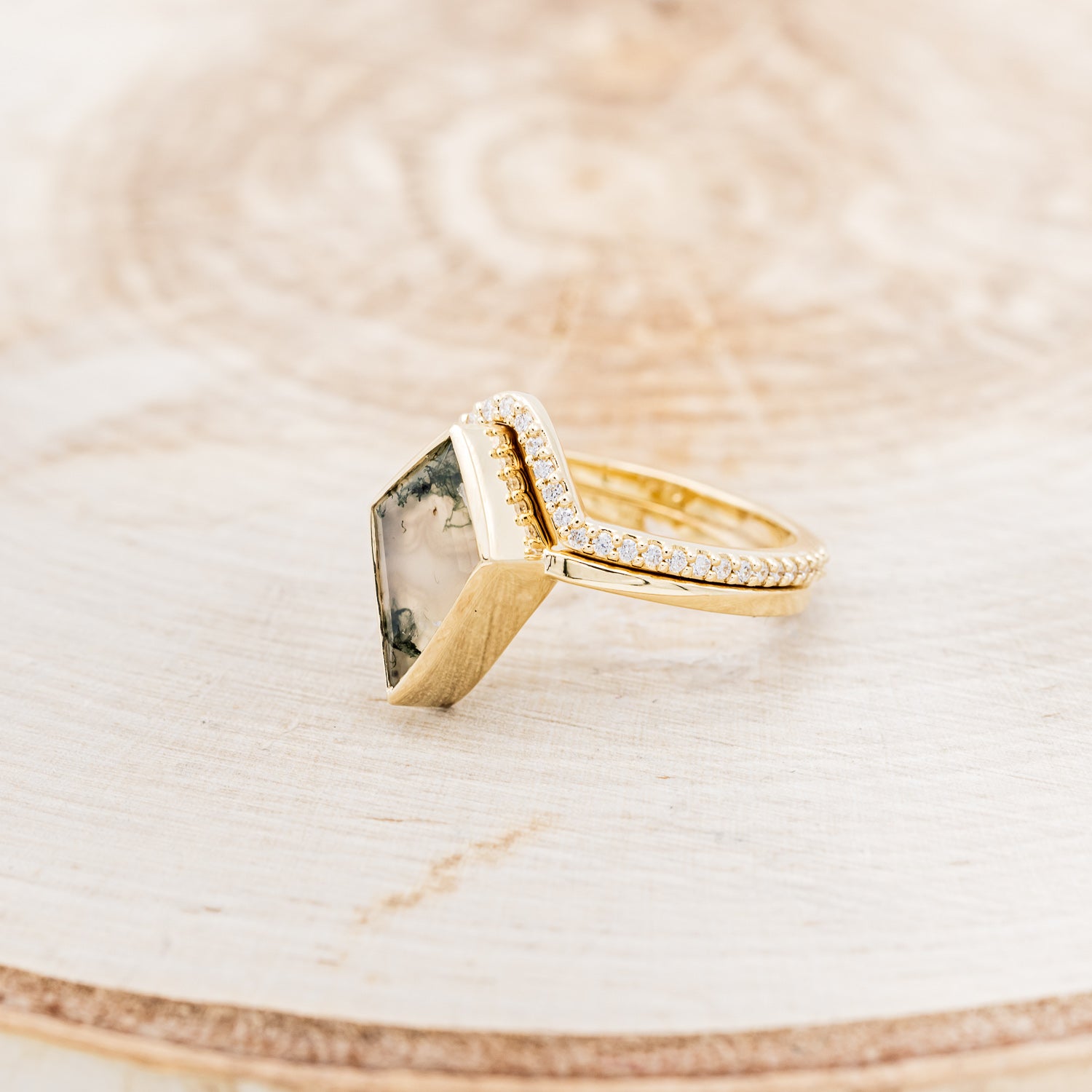 "WILLA" - KITE CUT MOSS AGATE SOLITAIRE ENGAGEMENT RING WITH DIAMOND TRACER-4