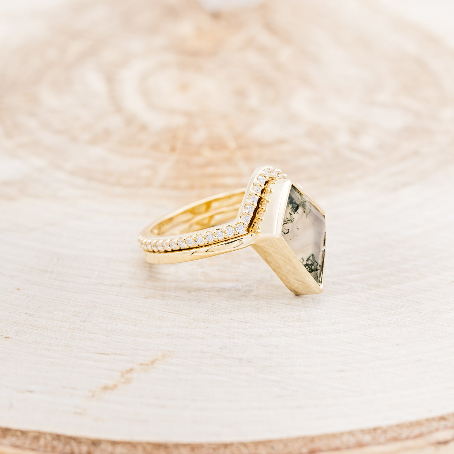 "WILLA" - KITE CUT MOSS AGATE SOLITAIRE ENGAGEMENT RING WITH DIAMOND TRACER-3