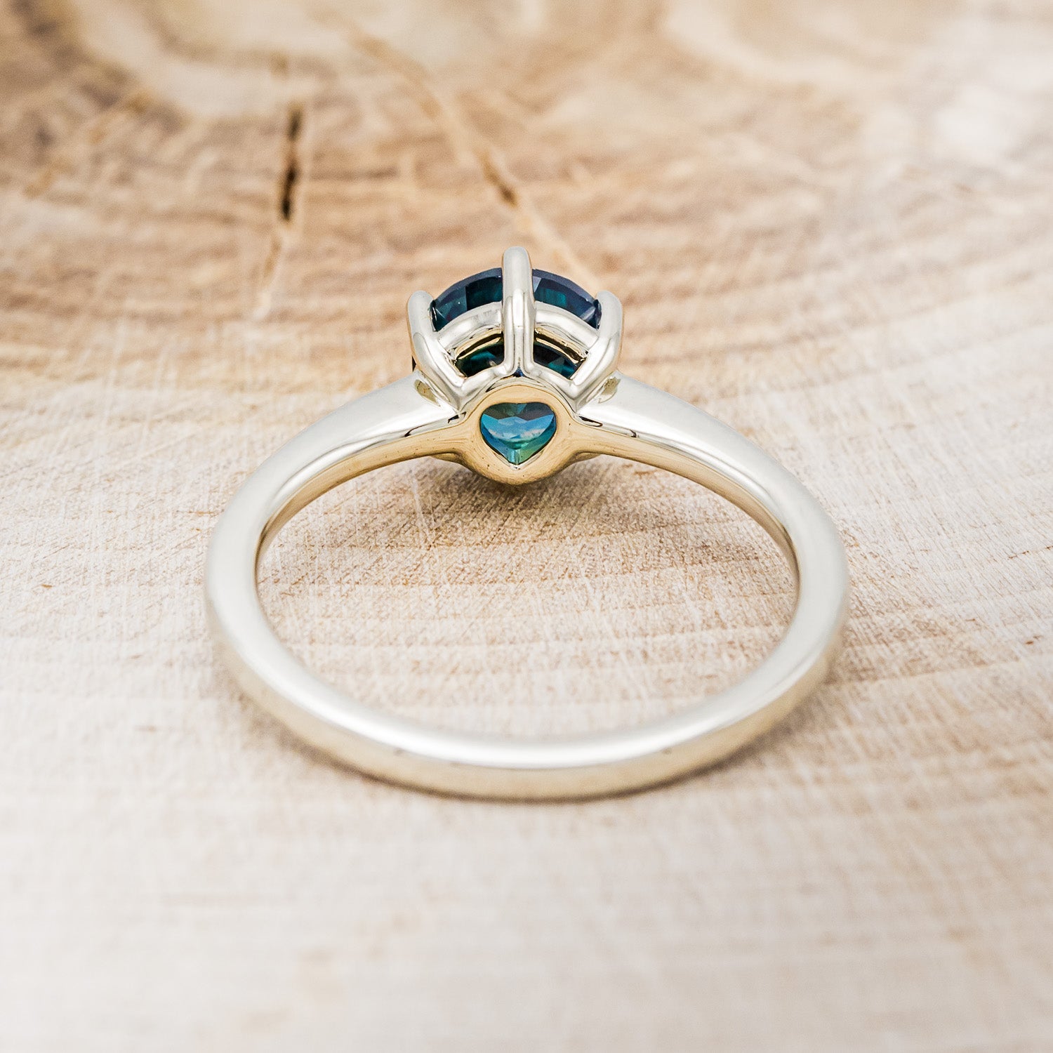 CLADDAGH BRIDAL SUITE - ROUND CUT LAB-GROWN ALEXANDRITE SOLITAIRE ENGAGEMENT RING WITH DIAMOND ACCENT TRACER & CLADDAGH TRACER-12