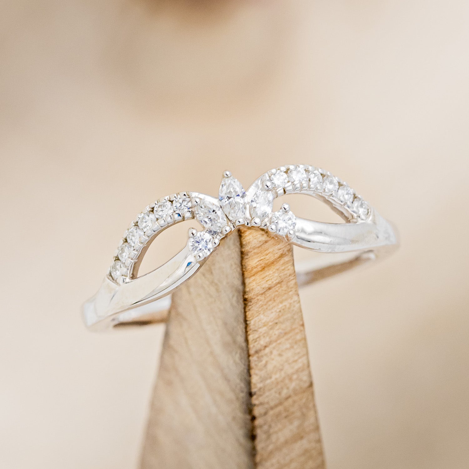 CLADDAGH BRIDAL SUITE - ROUND CUT LAB-GROWN ALEXANDRITE SOLITAIRE ENGAGEMENT RING WITH DIAMOND ACCENT TRACER & CLADDAGH TRACER-13