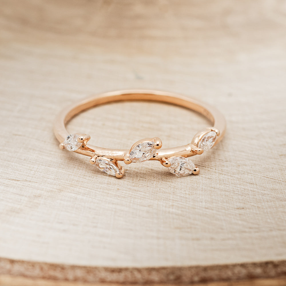 "IDHAL" - MARQUISE DIAMOND LEAF RING WITH 14K GOLD-5