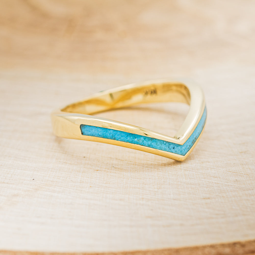 "KIDA" - V-SHAPE STACKING WEDDING BAND WITH TURQUOISE INLAY-2