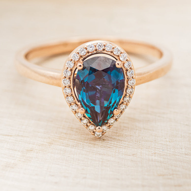"CLARISS" - PEAR-SHAPED LAB-GROWN ALEXANDRITE ENGAGEMENT RING WITH DIAMOND HALO - EXPEDITED-4