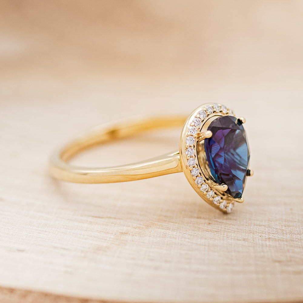 "CLARISS" - PEAR-SHAPED LAB-GROWN ALEXANDRITE ENGAGEMENT RING WITH DIAMOND HALO-8