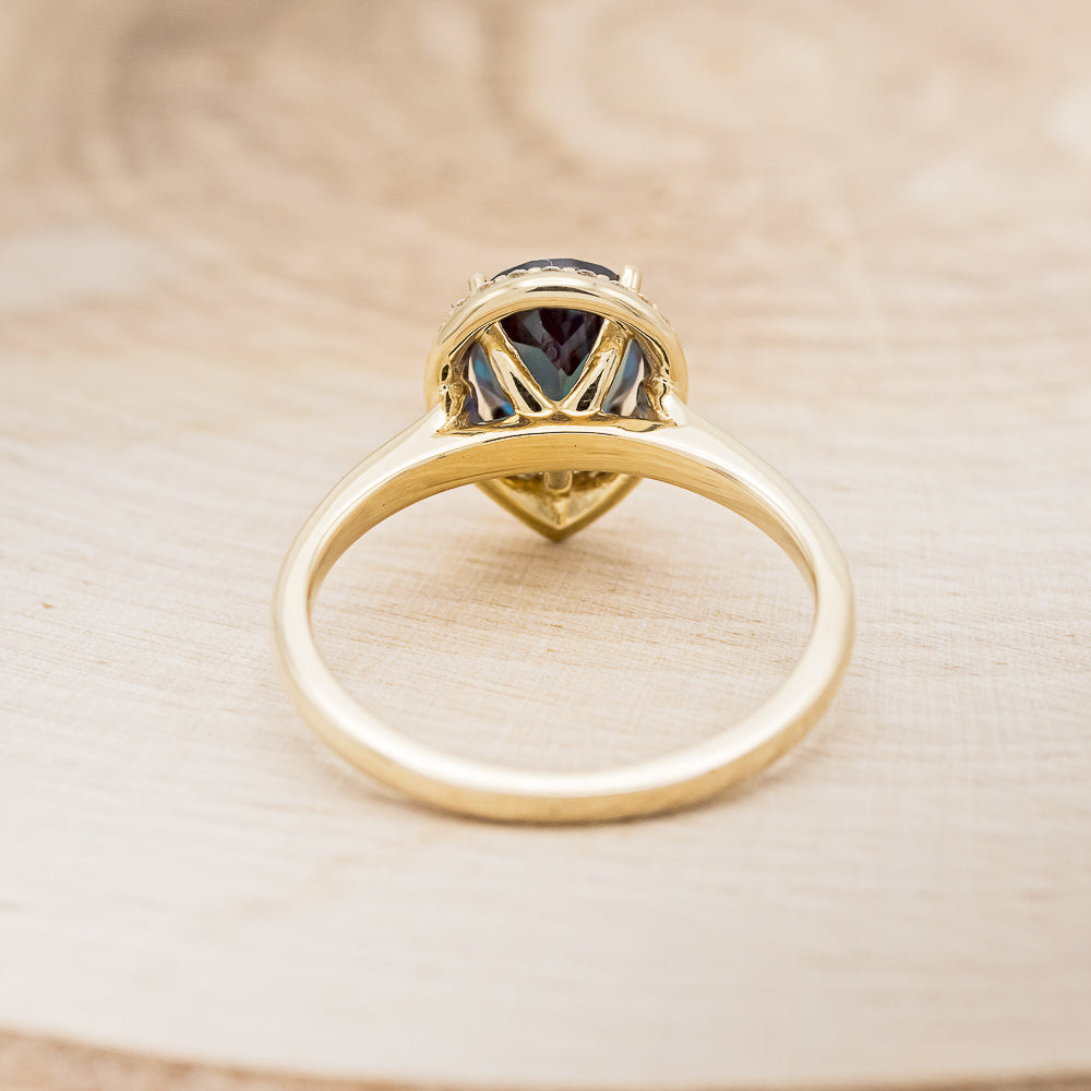"CLARISS" - PEAR-SHAPED LAB-GROWN ALEXANDRITE ENGAGEMENT RING WITH DIAMOND HALO-12