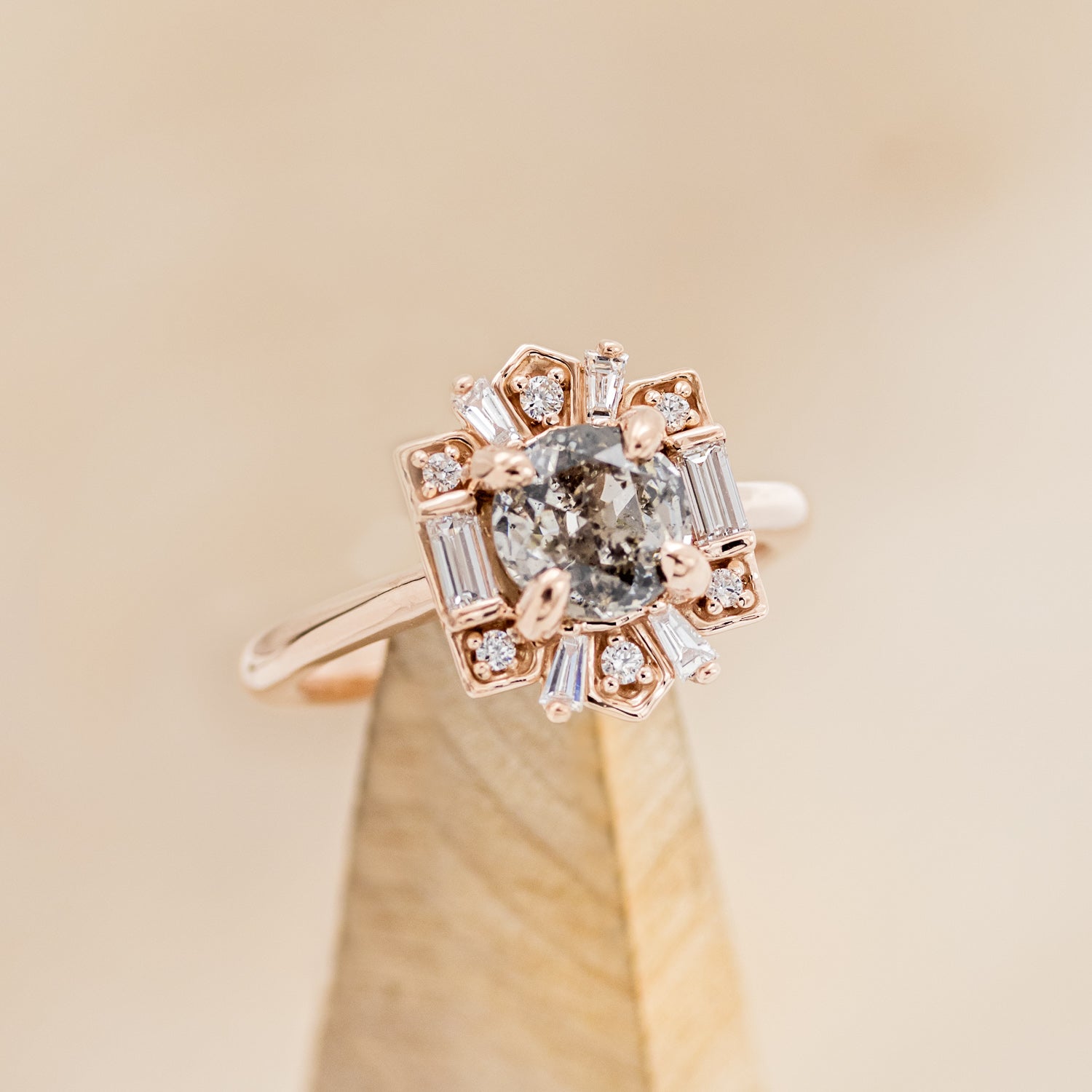 "CLEOPATRA" - ROUND CUT SALT & PEPPER DIAMOND ENGAGEMENT RING WITH DIAMOND TRACER-5