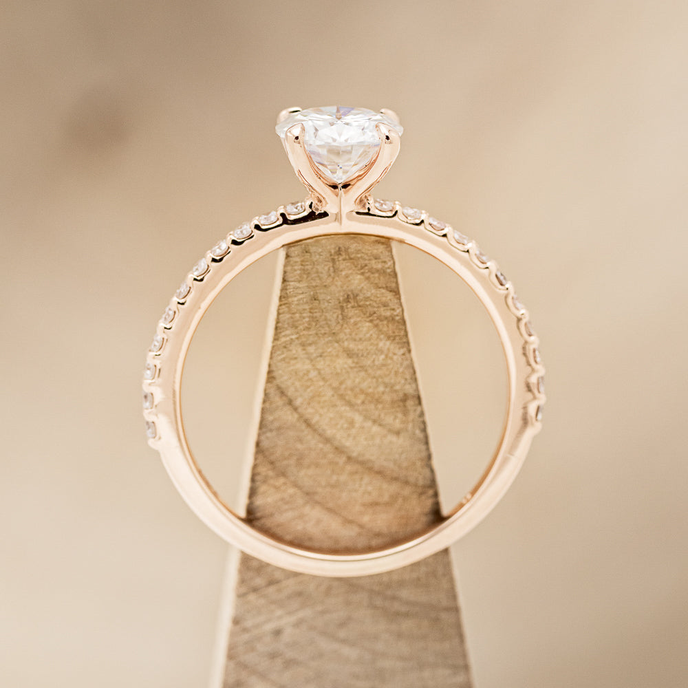 "RAMONA" - 4 PRONG ROUND CUT MOISSANITE ENGAGEMENT RING WITH DIAMOND ACCENTS-6