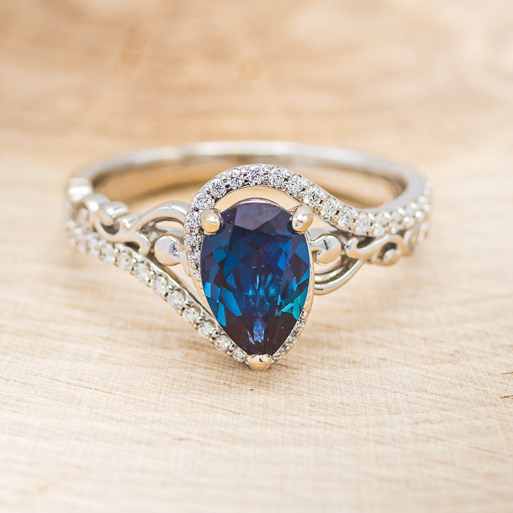 "SCARLET" - PEAR-SHAPED LAB-GROWN ALEXANDRITE ENGAGEMENT RING WITH DIAMOND ACCENTS-14