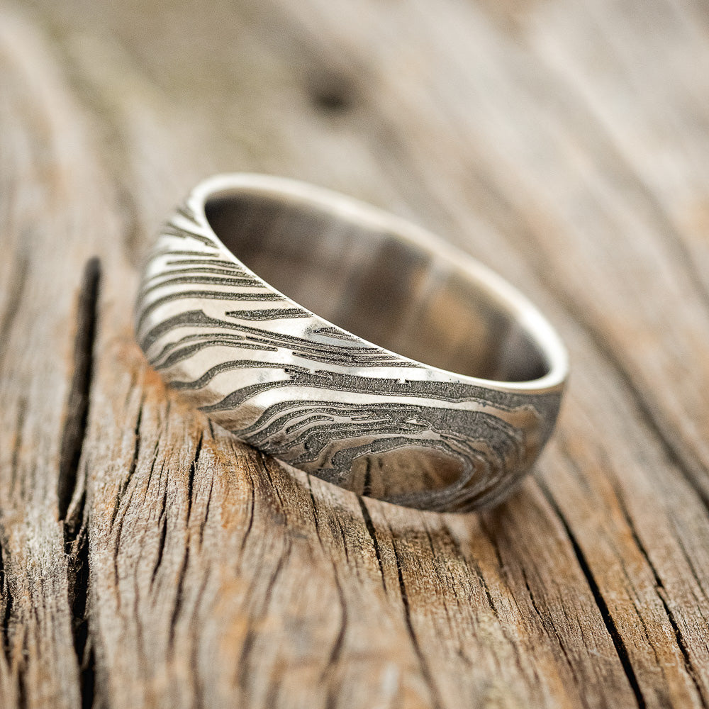 DOMED WOODGRAIN PATTERN WEDDING BAND-2
