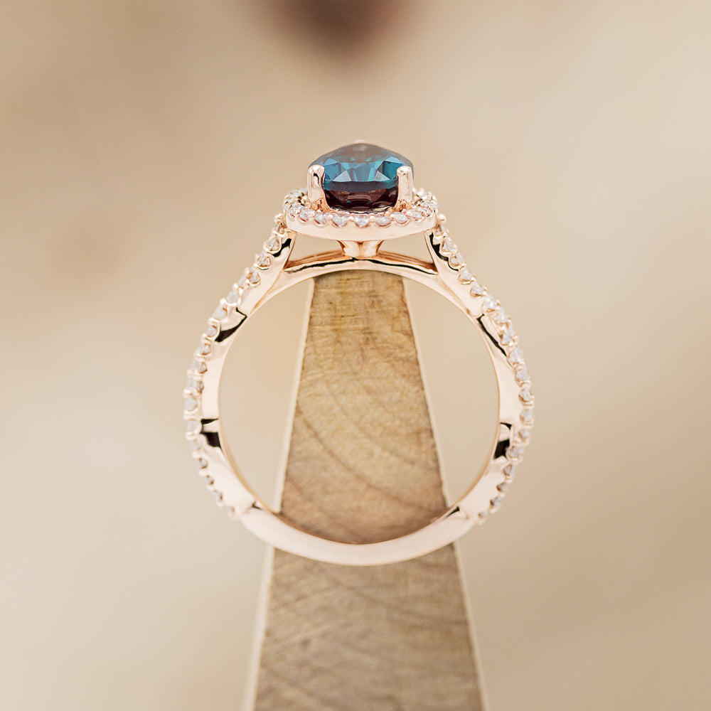 "KINLEY" - PEAR-SHAPED LAB-GROWN ALEXANDRITE ENGAGEMENT RING WITH DIAMOND HALO & ACCENTS-5