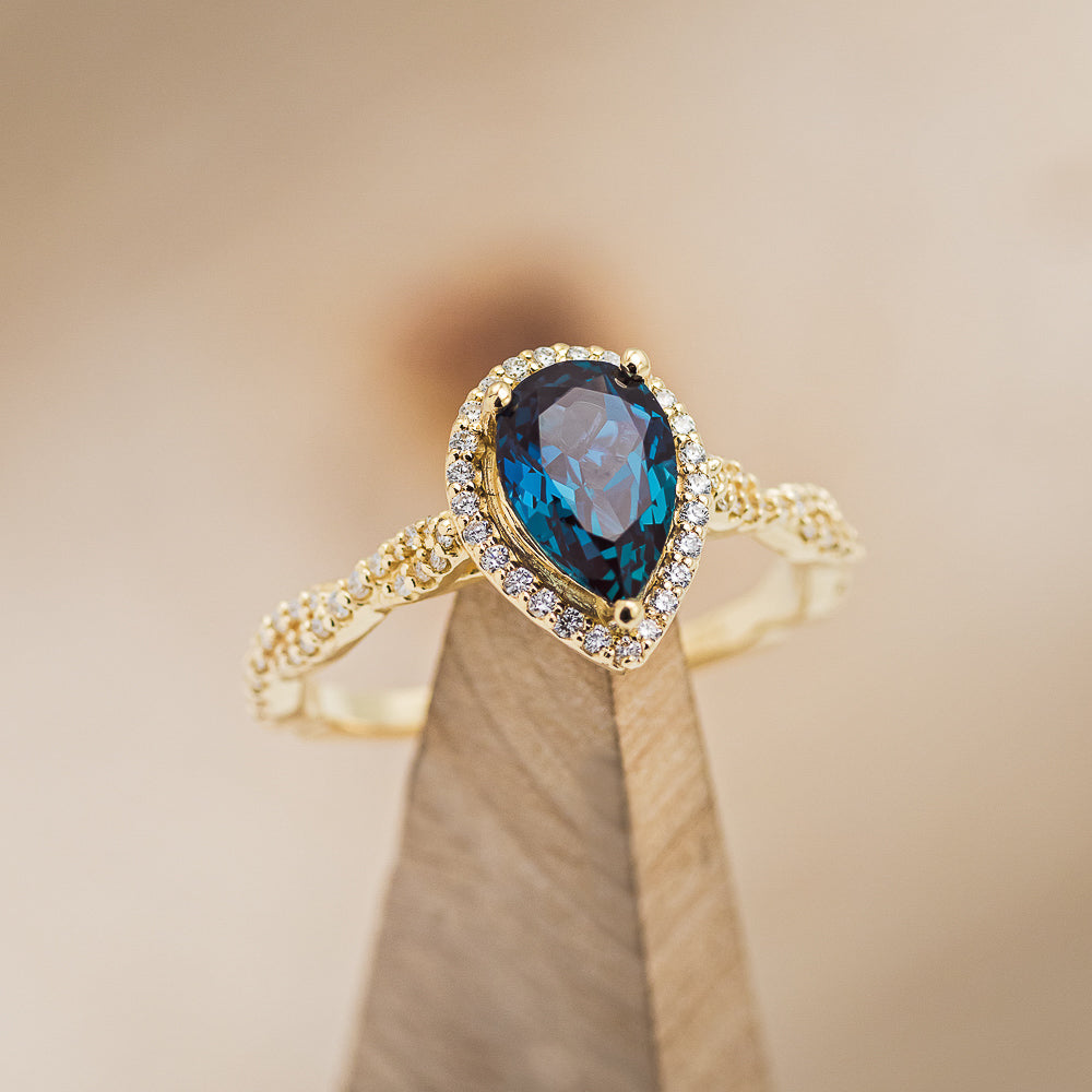 "KINLEY" - PEAR-SHAPED LAB-GROWN ALEXANDRITE ENGAGEMENT RING WITH DIAMOND HALO & ACCENTS-13