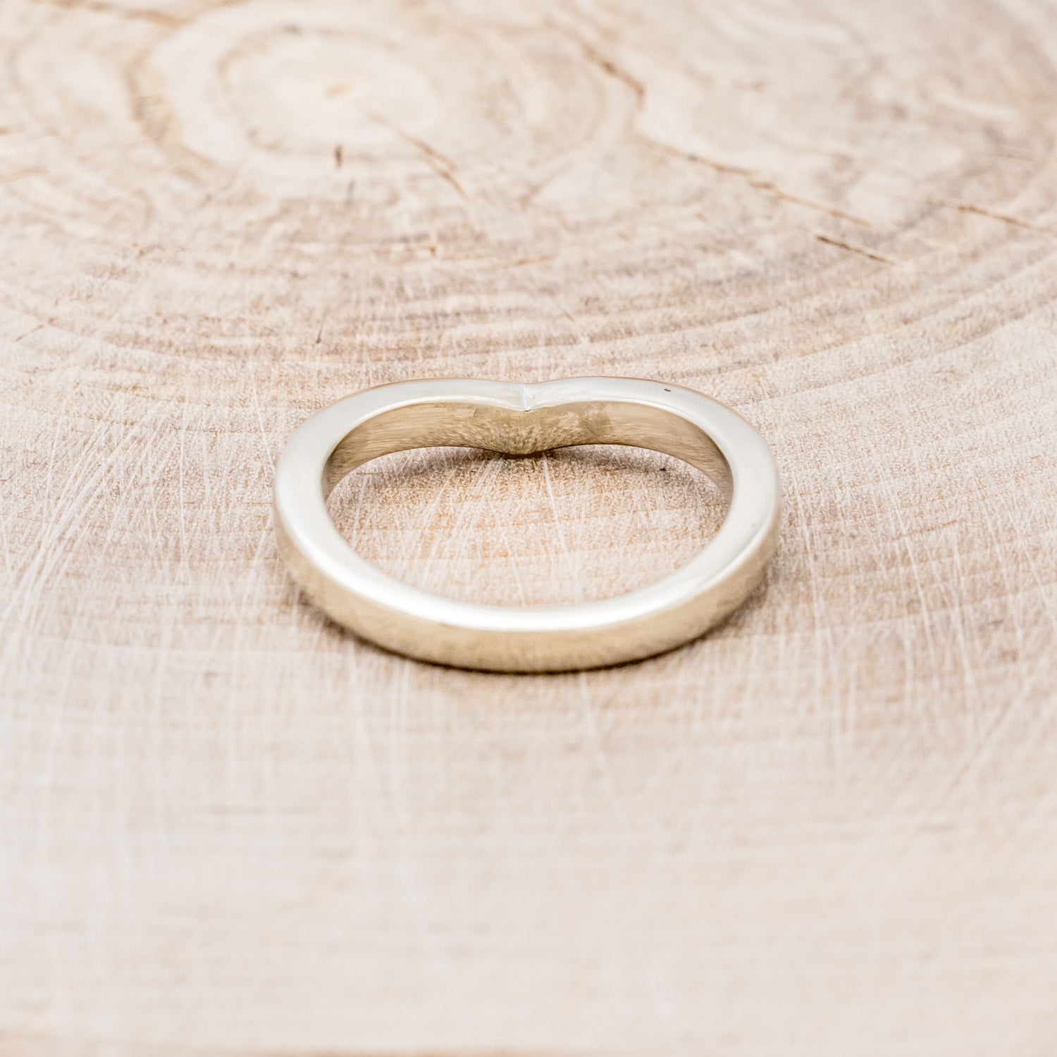 "KIDA" - JET STONE & GOLD NUGGET INLAY WEDDING BAND-5