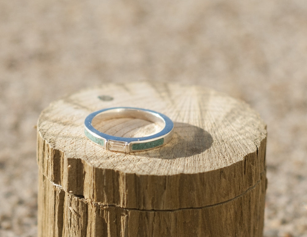 WHITE SAPPHIRE WEDDING BAND WITH TURQUOISE INLAYS-18