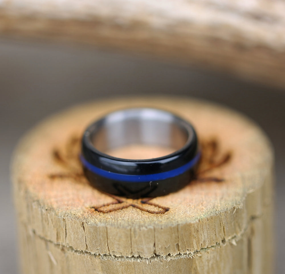 "REMMY" - BLACK & BLUE ACRYLIC RING-2