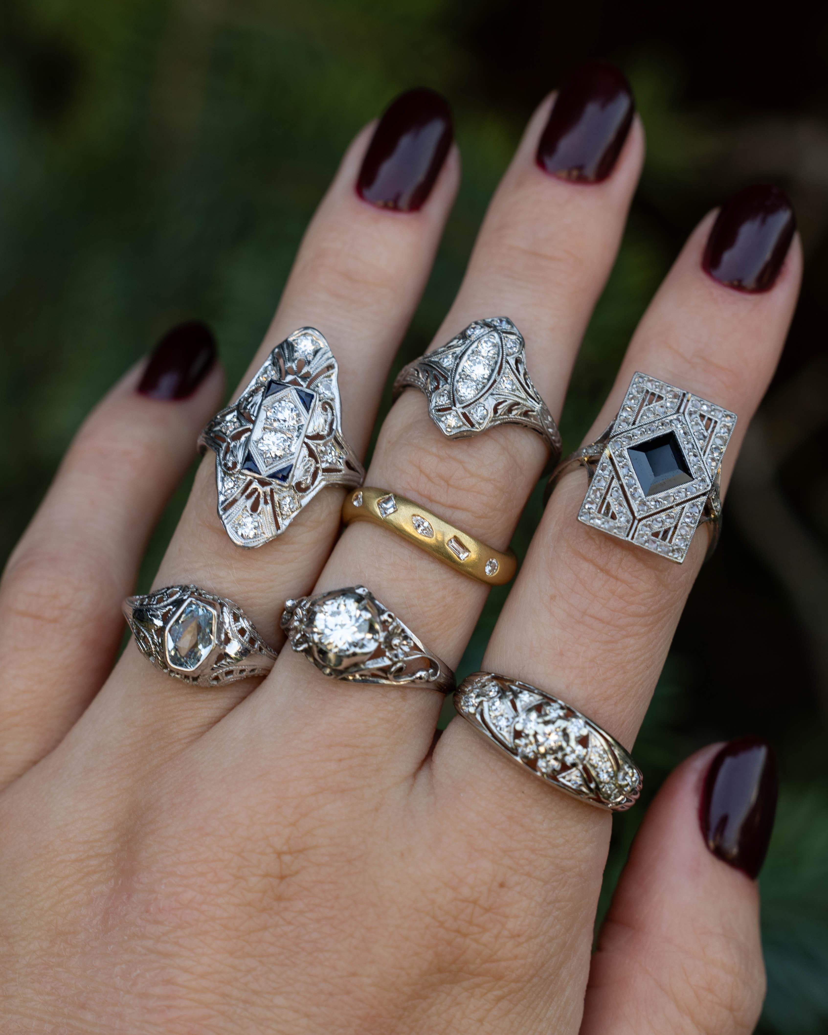 ANTIQUE & VINTAGE JEWELRY