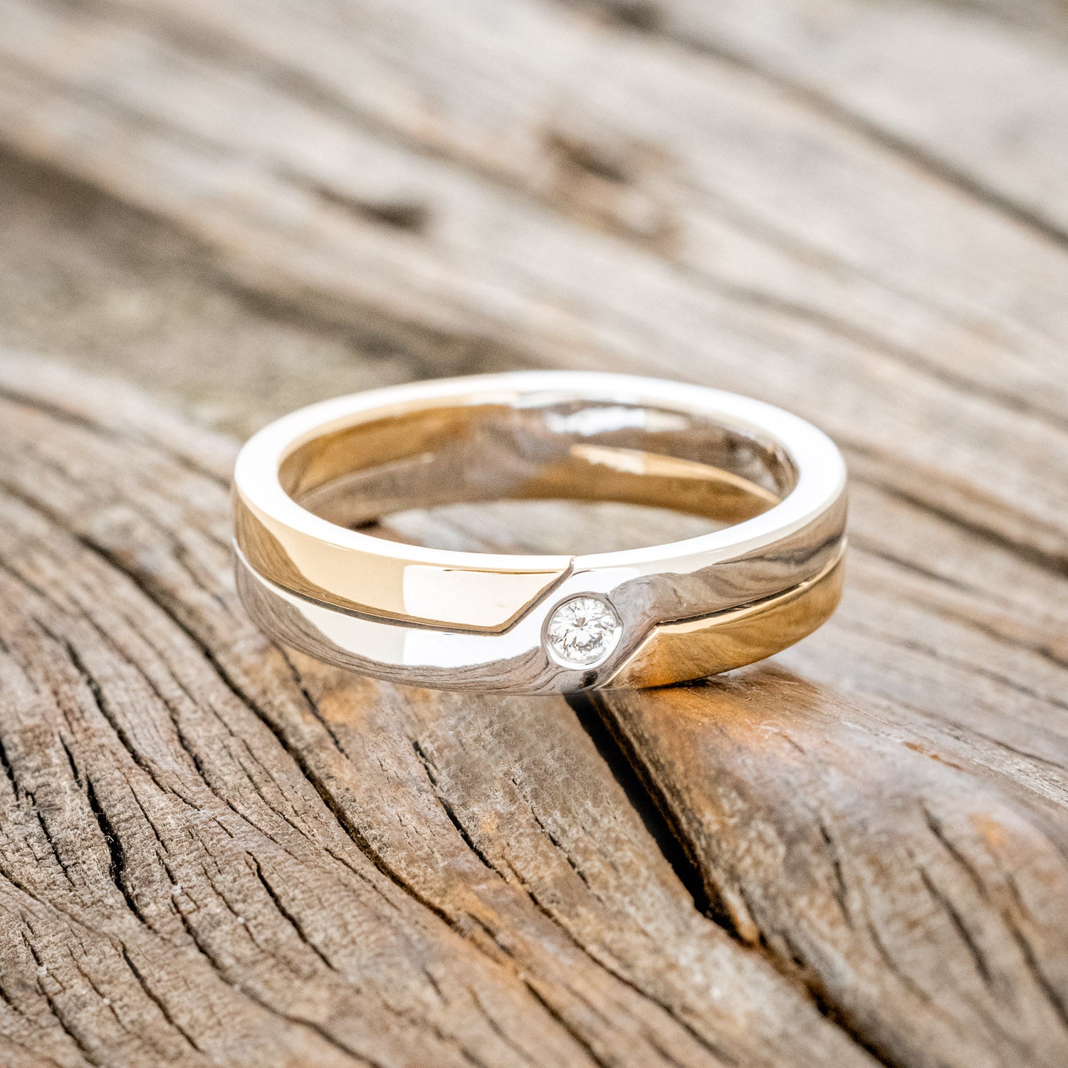 TWO TONE SINGLE DIAMOND MEN'S ENGAGEMENT RING