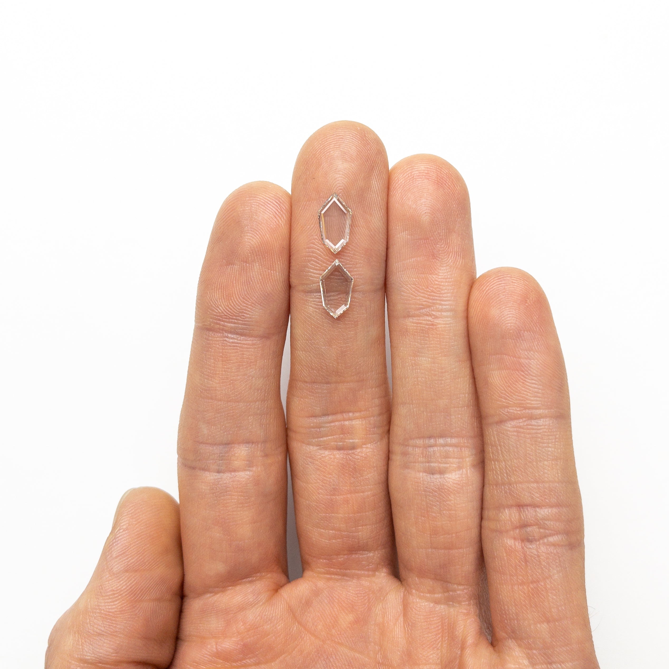 1.85cttw 2pc 10.34x5.80x1.54mm 10.30x5.78x1.58mm VS J-K Shield Portrait Cut Matching Pair 19854-49-Staghead Designs