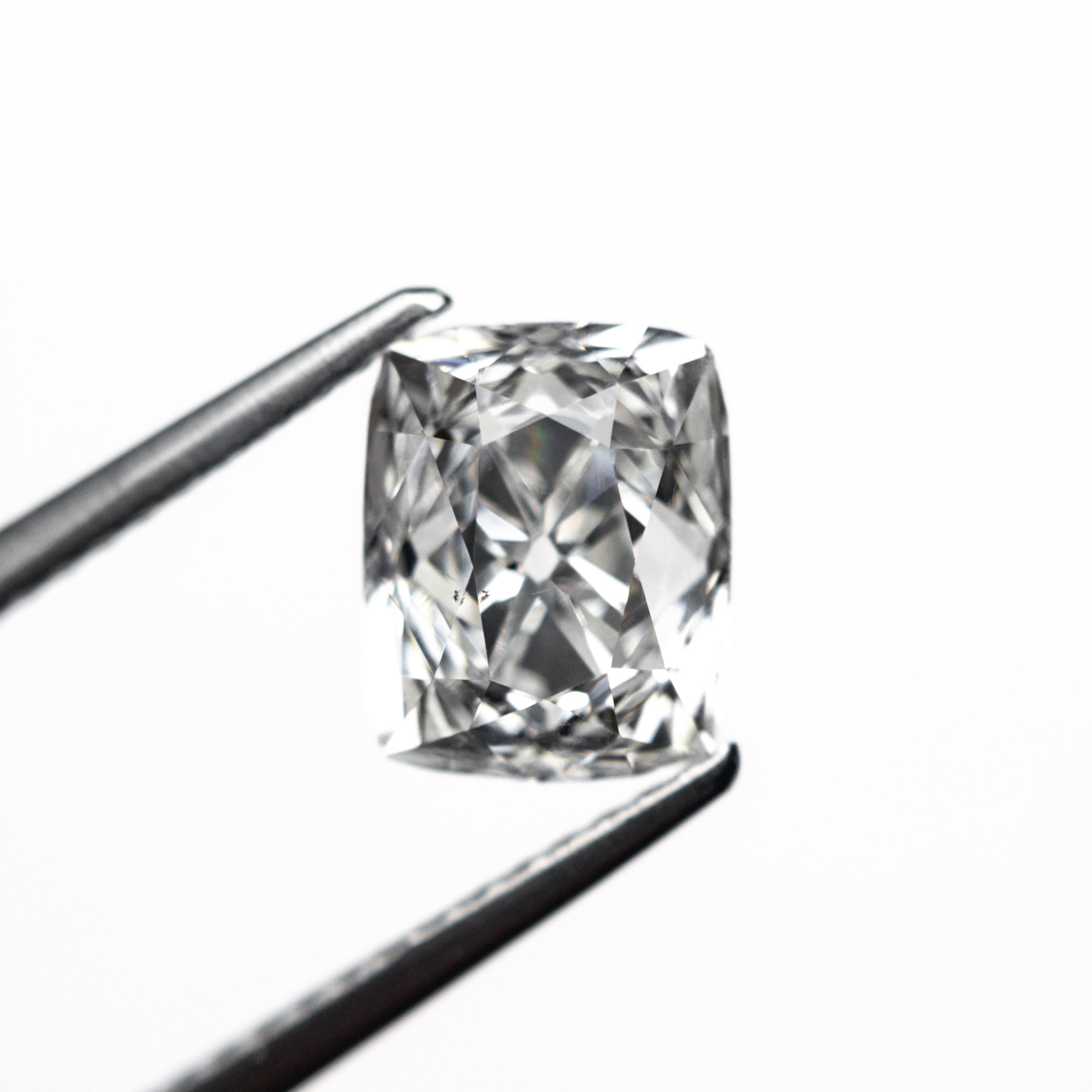2.28ct 7.79x6.26x5.96mm HRD VS2 E Antique Peruzzi Cut 19889-01-Staghead Designs
