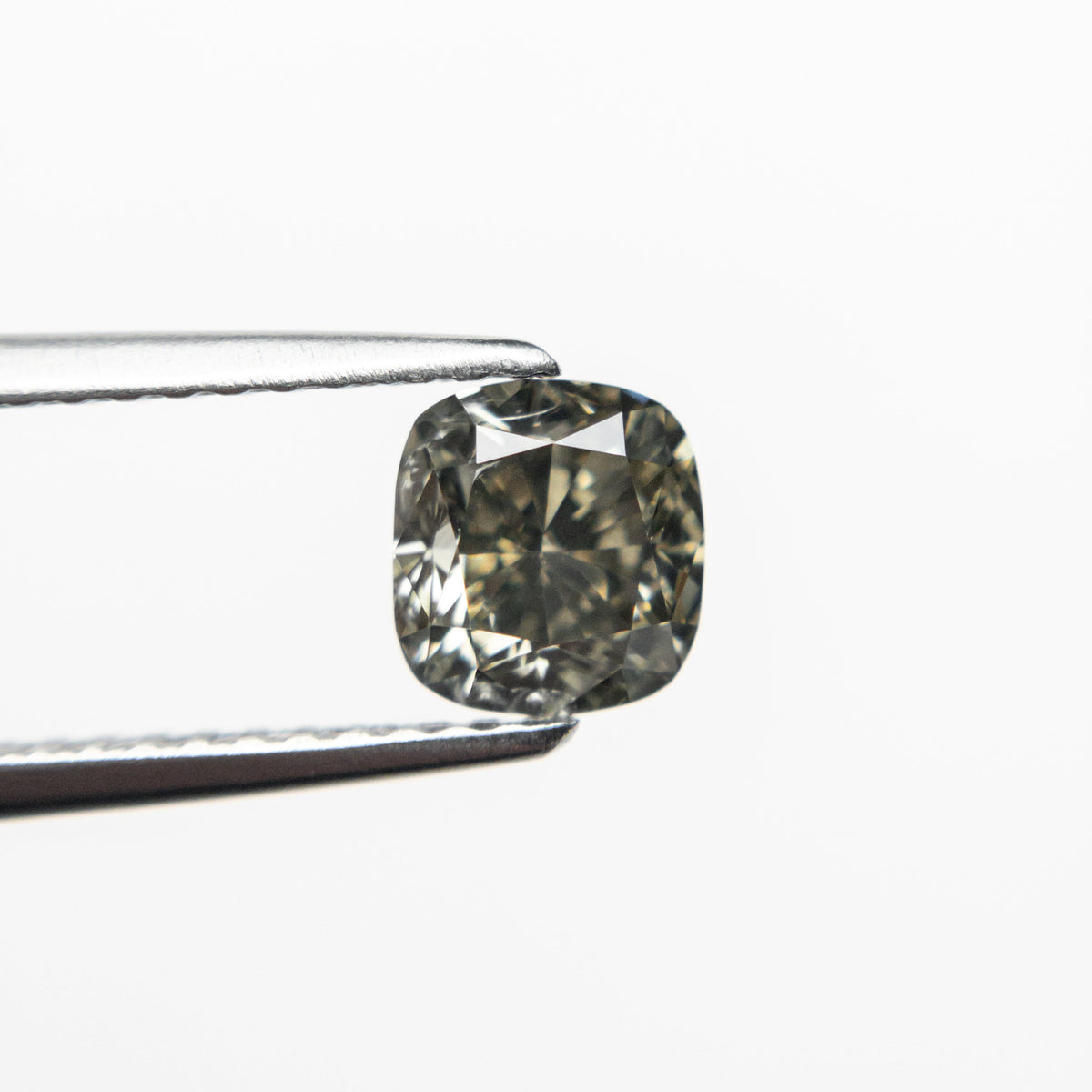 1.01ct 5.22x5.59x3.90mm Fancy Grey Cushion Brilliant 19913-02-Staghead Designs