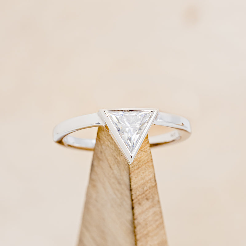 "JENNY FROM THE BLOCK" - TRIANGLE ENGAGEMENT RING-11