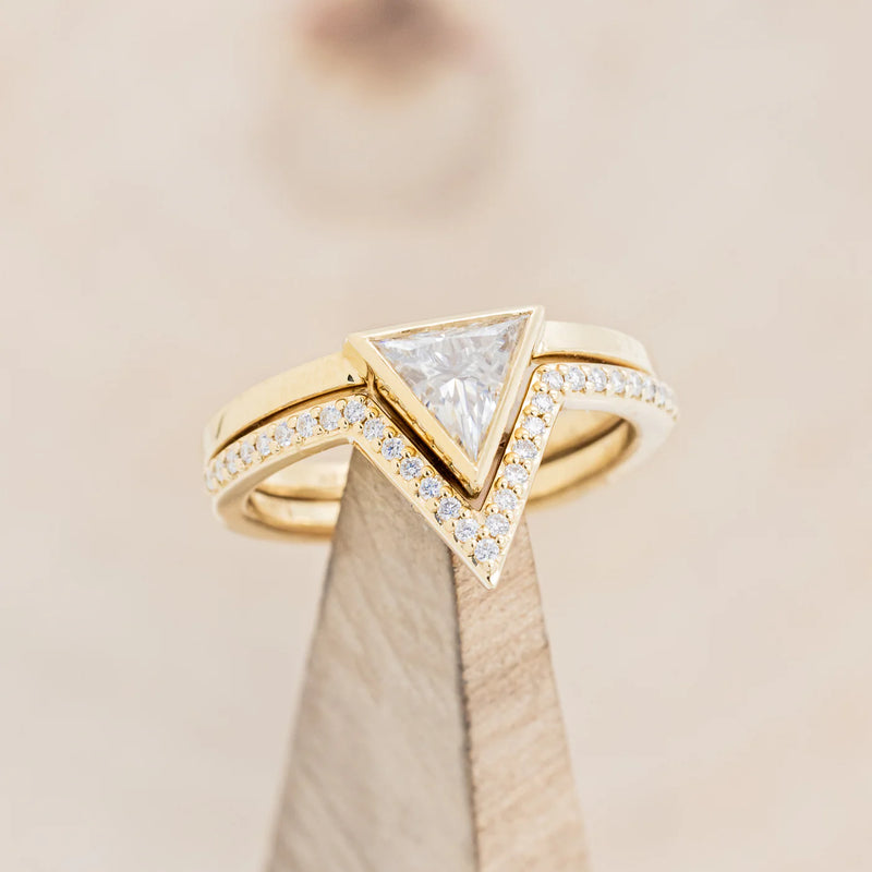 "JENNY FROM THE BLOCK" - TRIANGLE CUT ENGAGEMENT RING