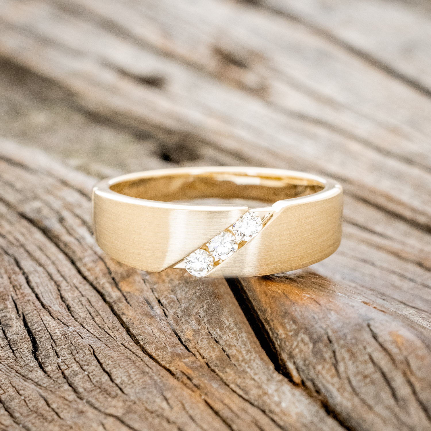 MEN'S ENGAGEMENT RING WITH THREE DIAMOND ACCENTS-3