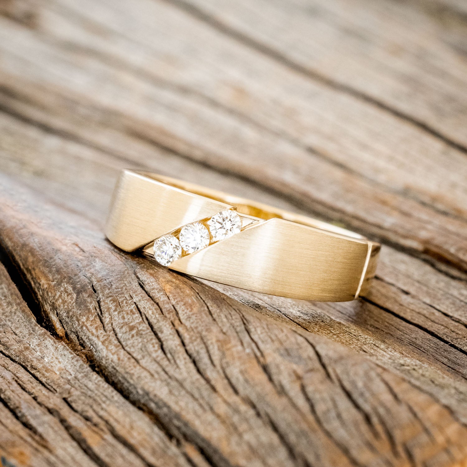 MEN'S ENGAGEMENT RING WITH THREE DIAMOND ACCENTS-2