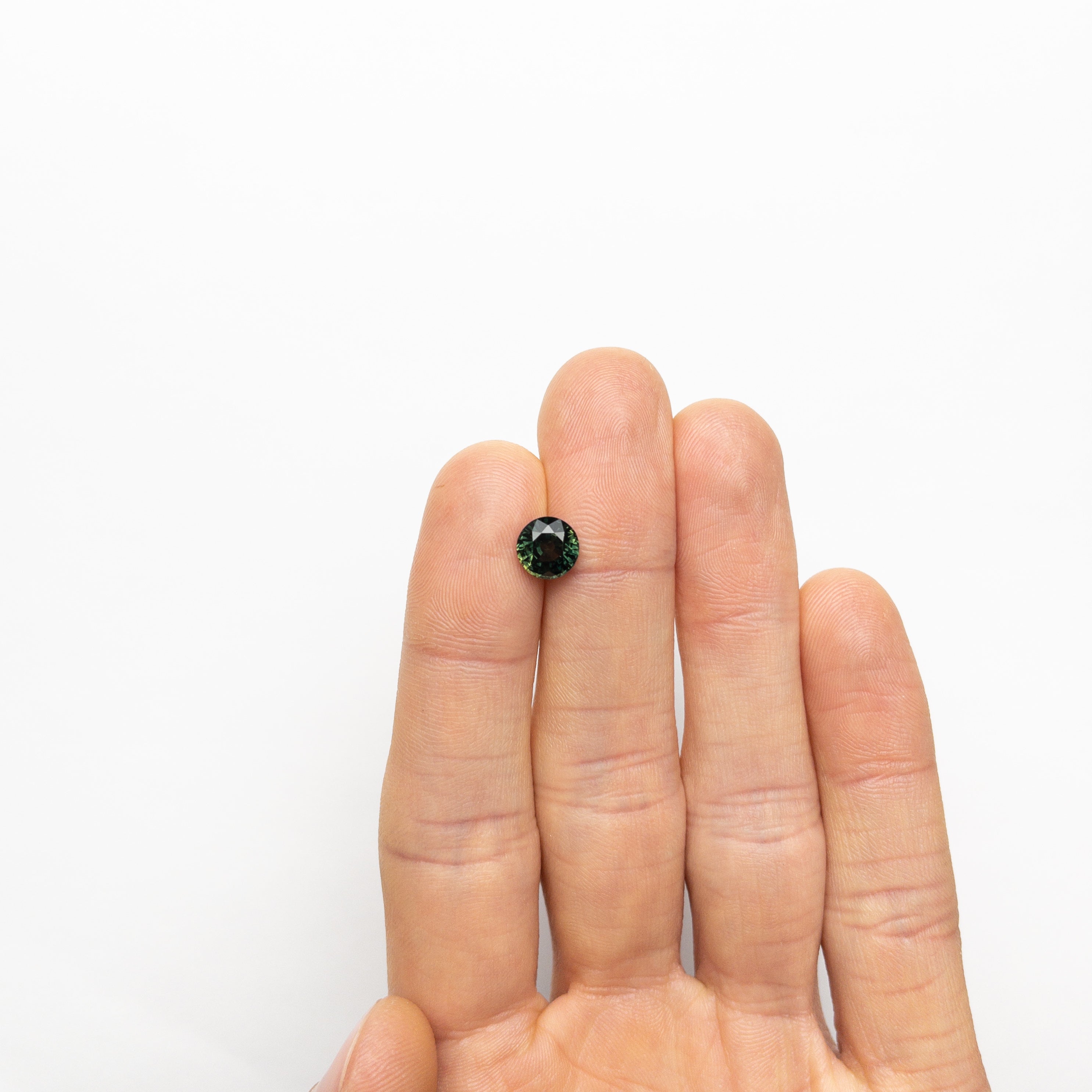 2.19ct 7.59x7.55x4.81mm Round Brilliant Sapphire 20960-02-Staghead Designs