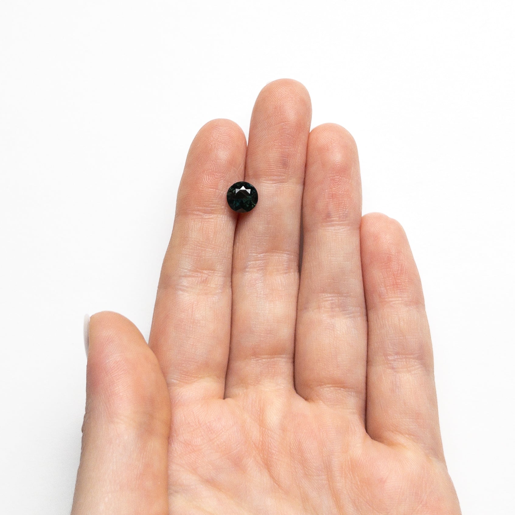 1.48ct 7.07x7.01x3.98mm Round Brilliant Sapphire 20991-04-Staghead Designs