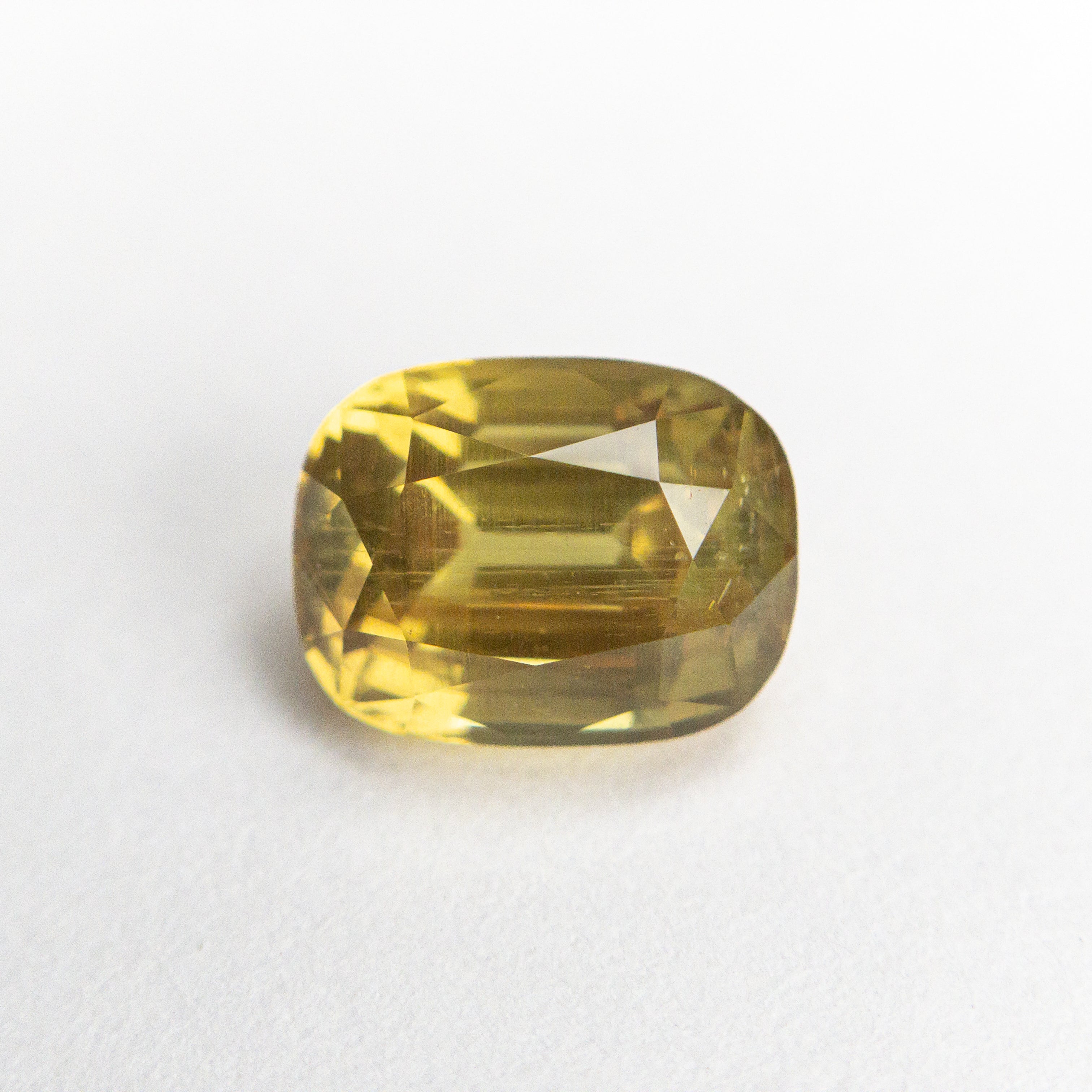 2.24ct 7.72x5.94x4.99mm Cushion Brilliant Cut Sapphire 21574-01-Staghead Designs