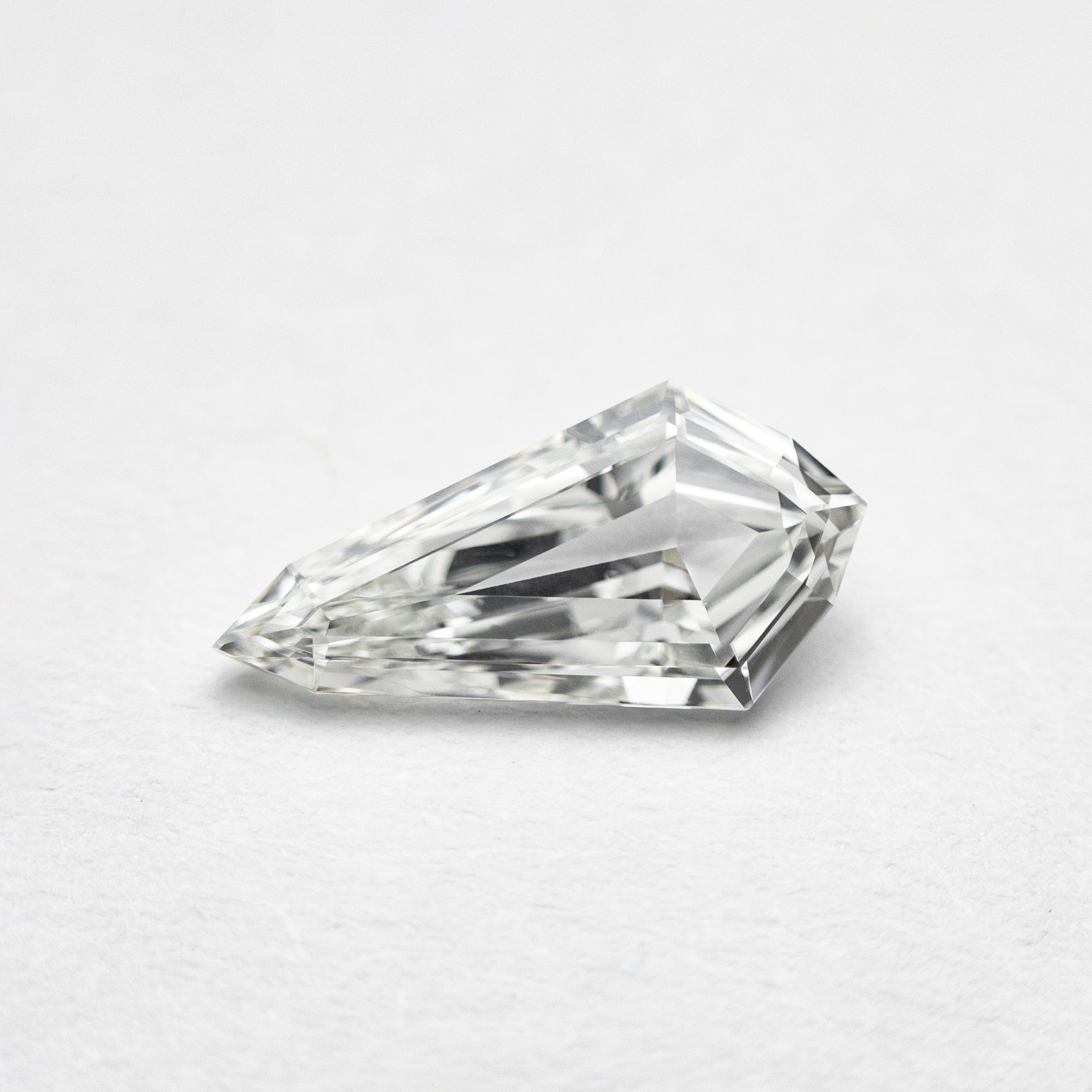 0.70ct 10.00x5.10x2.21mm VS2 G Kite Step Cut 21690-05-Staghead Designs